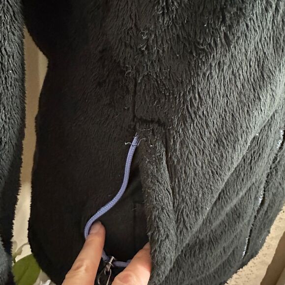 The North Face Black/Lavender Purple Plush Fleece Fuzzy Zip Up Jacket - Picture 3 of 11